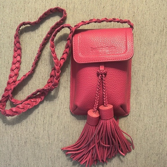 Daniella Ortiz Handbags - Daniella Ortiz Pink Leather Crossbody‎ Bag